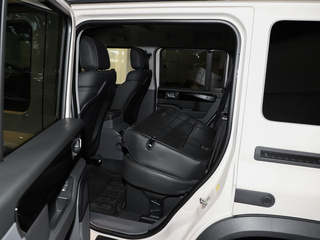 英力士掷弹兵图片