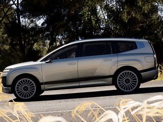 {IONIQ(艾尼氪)9}圖片