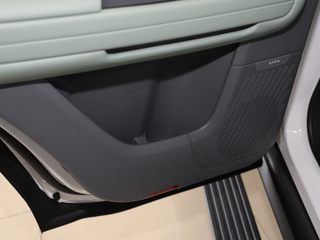 北京BJ40新能源图片