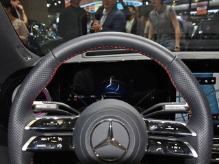 奔驰CLA新能源图片