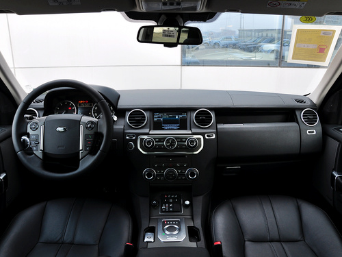 路虎 3.0 V6 SC 中控台整体