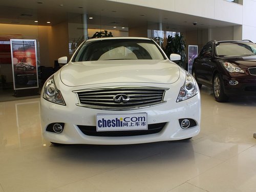 英菲尼迪  G37 3.7L AT 车头正面视角