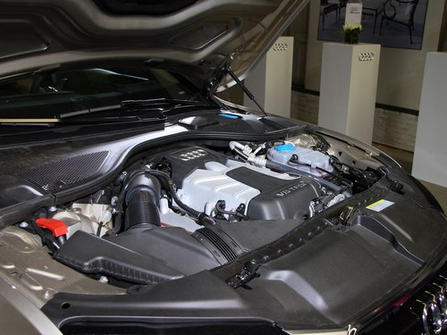 奥迪(进口)  A7 3.0 TFSI S-Tronic quattro