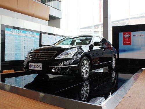 东风日产  公爵 3.5L CVT 车辆左前45度视角