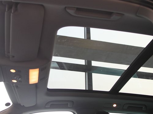 大众(进口)  途锐 V6 TSI 车顶内部特写