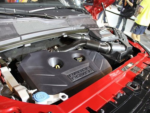 路虎  极光 2.0T AT