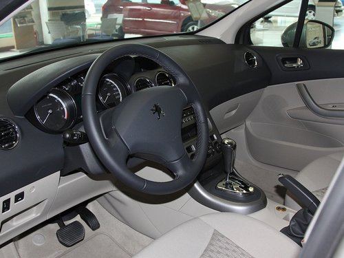 河南神源东风标致4S店 标致408