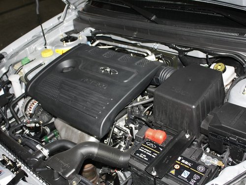 奇瑞汽车  1.5L 手动 发动机主体特写