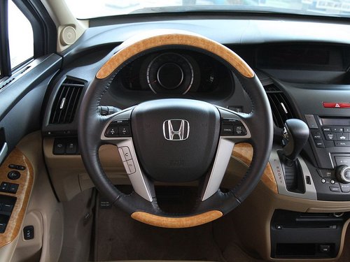 广汽本田  奥德赛 2.4 AT 方向盘整体