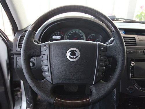 双龙汽车  RX320 3.2 AT 方向盘整体