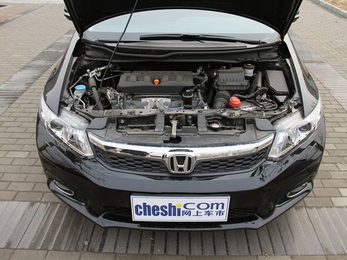 东风本田 第九代思域 2.0 TYPE-S AT 发动机局部特写