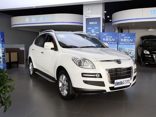 东风裕隆  大7 SUV 2.2T AT 车辆右侧45度角