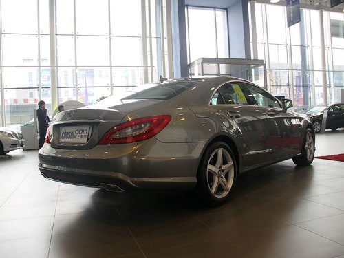 奔驰(进口)  CLS 350 3.5 AT 车辆右侧尾部视角