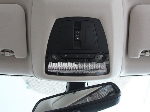 宝马(进口)  730Li 前排车顶中央特写