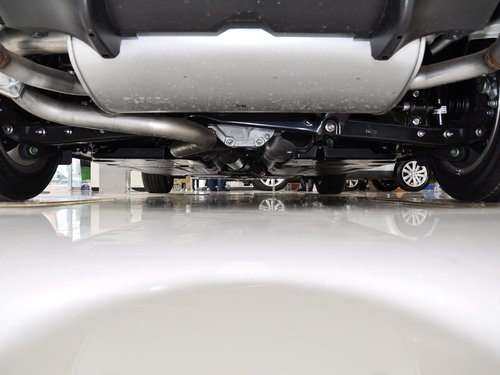 斯巴鲁  斯巴鲁BRZ 2.0L MT 后底部特写