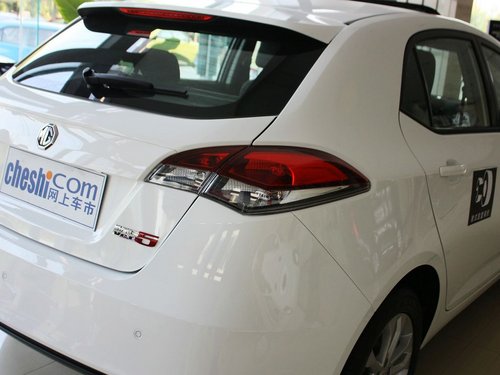 MG 1.5 手动 车辆右后大灯45度视角