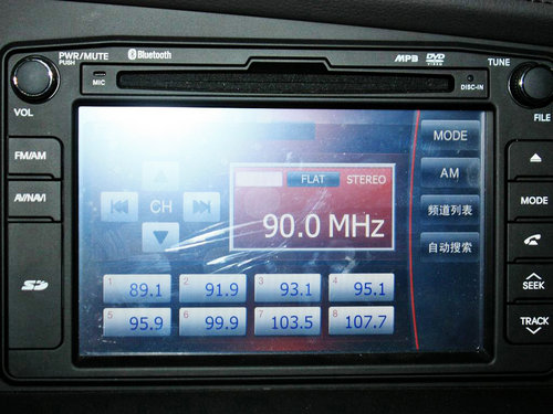 东风悦达起亚  K5 2.0 Premium AT 中控仪表台上方