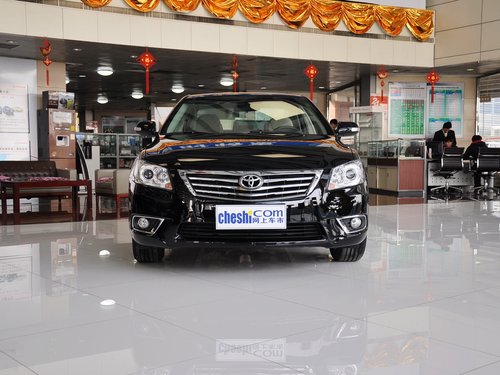 广汽丰田  2.0L 自动 车头正面视角