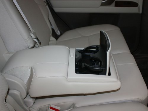 雷克萨斯  GX400 4.0 AT 第二排座椅头枕整体