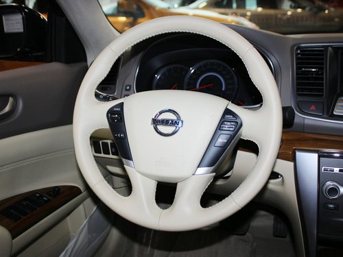 东风日产  天籁 2.5L CVT 方向盘整体