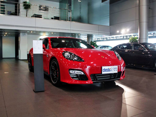 保时捷  panamera GTS 4.8AT 车辆右侧45度角