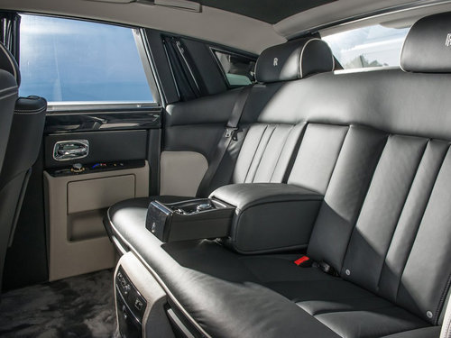 劳斯莱斯  幻影 6.7L AT