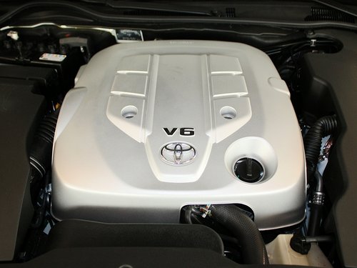 一汽丰田  皇冠 V6 2.5 AT