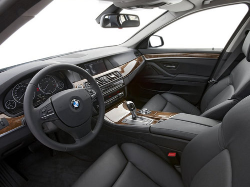   520Li 2.0T AT
