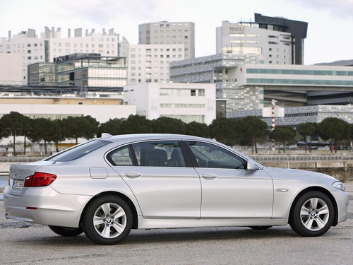   520Li 2.0T AT