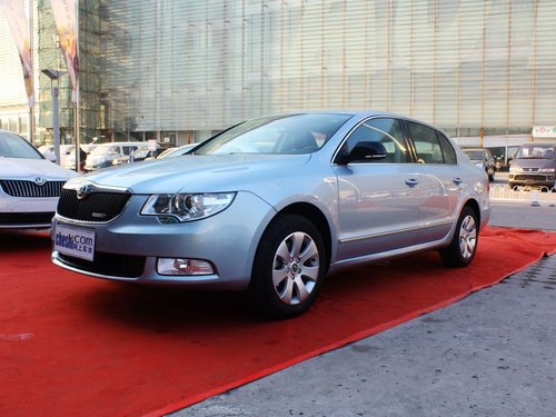 斯柯达 昊锐 1.4L 车辆左前45度视角