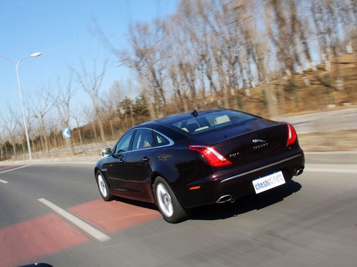 捷豹  XJL 2.0T AT