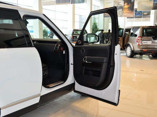 路虎  揽胜 5.0 V8 右前车门45度视角