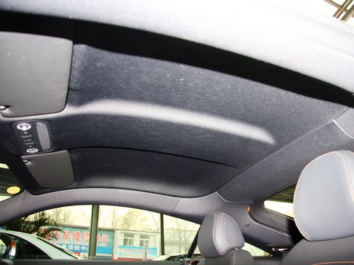 奥迪(进口) 奥迪TTS Coupe 2.0TFSI 车顶内部特写