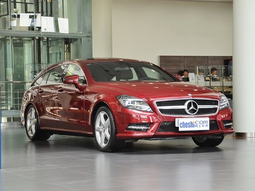 奔驰(进口)  CLS350 3.5L 车辆右侧45度角