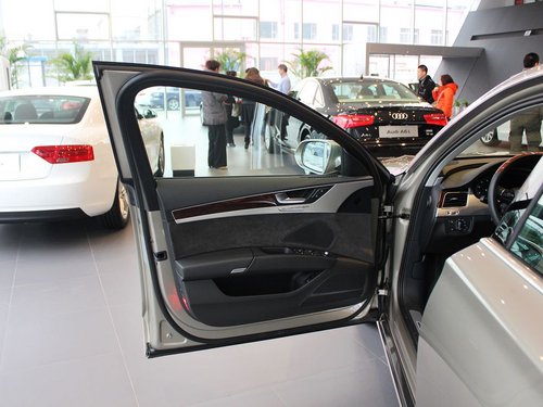 奥迪(进口)  50TFSI quattro 左前车门正视图