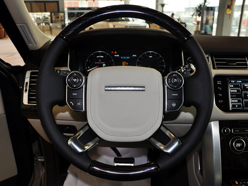 路虎  揽胜5.0 V8 方向盘整体