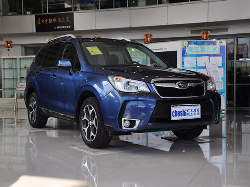 斯巴鲁  2.5L CVT 车辆右侧45度角