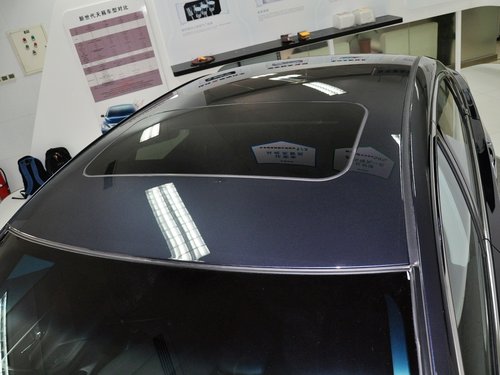 东风日产  天籁 2.5L CVT 车顶前部