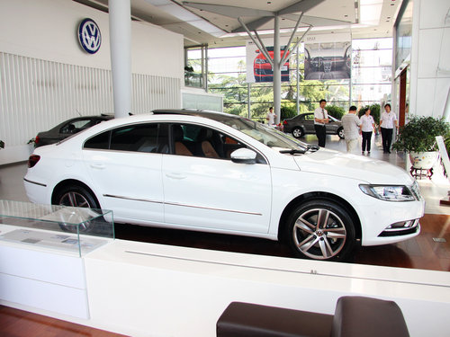 一汽-大众  1.8TSI DSG 车辆正右侧
