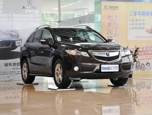 讴歌  3.0L 自动 车辆右侧45度角