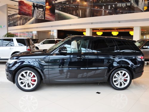 路虎  5.0T 自动 车辆左正侧视角