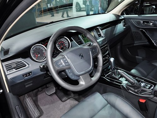 东风标致  2.3L 自动