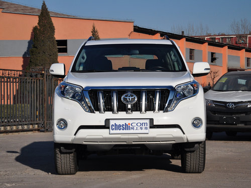 一汽丰田  4.0L 车头正面视角