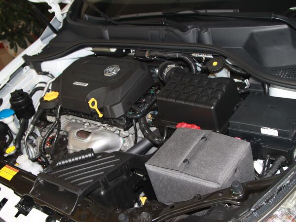 MG 1.5L 自动 发动机主体特写