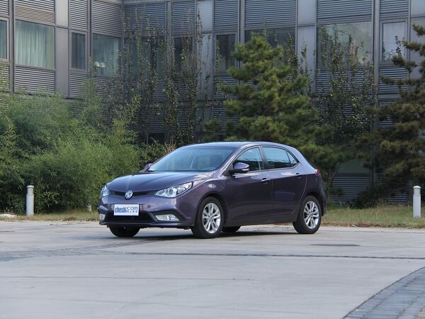 MG  1.5L 自动 车辆左前45度视角