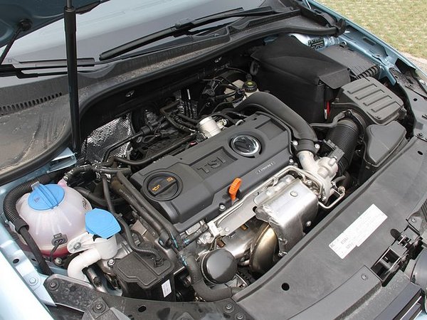 一汽-大众  1.4TSI DSG 发动机主体特写