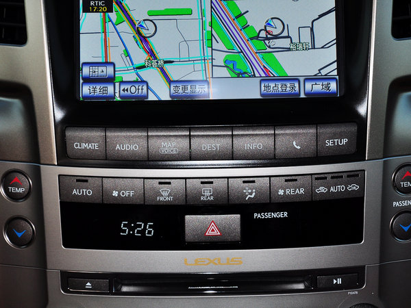 雷克萨斯  570 中控台中央特写