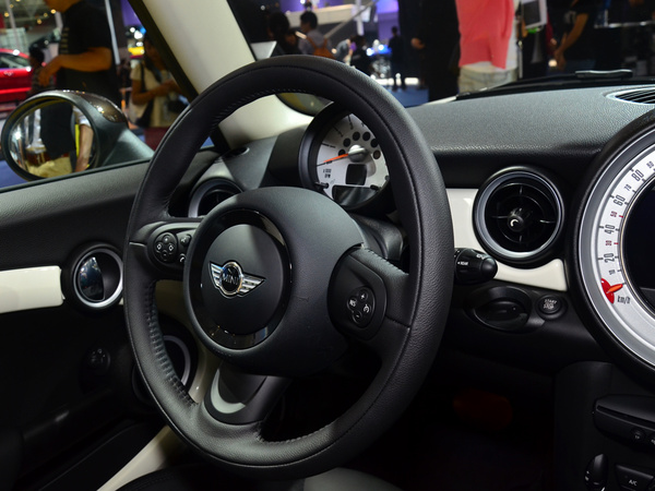 MINI  MINI CLUBMAN