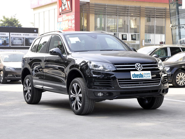 大众(进口)  V6 3.0TSI 自动 车辆右侧45度角