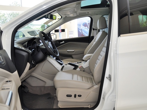 长安福特  2.0T 自动 驾驶席座椅正视图